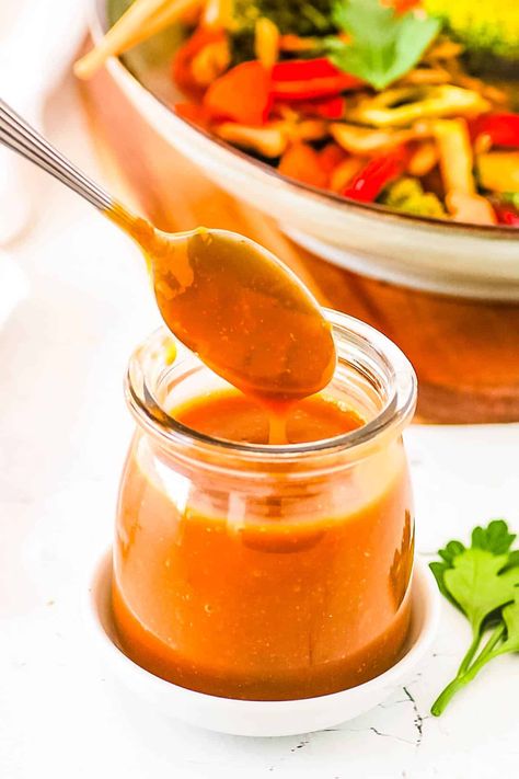 Healthy Stir Fry Sauce Low Calorie Stir Fry Sauce, Low Calorie Stir Fry, Healthy Stir Fry Sauce, Low Calorie Sauces, Soy Sauce Substitute, Stir Fry Sauce Recipe, Yogurt Curry, Vegan Stir Fry, Healthy Low Calorie