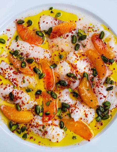 Sea Bass Carpaccio, Fish Starters For Dinner Party, Easy Gastronomy Recipes, Sea Bass Crudo, Sharing Plates Food, Sea Food Appetizers, Elegant Starters For Dinner Party, Elegant Seafood Dinner Party, Summer Starters Recipes