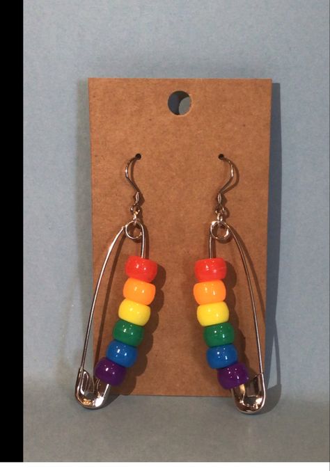 Lgbtq Beaded Jewelry, Lgbtq Earrings, Safety Pin Crafts, Illustration Business Cards, قلادات متدلية, Safety Pin Jewelry, Preppy Jewelry, Bead Charms Diy, Beads Bracelet Design