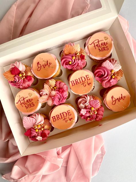 Hen Do Cupcakes, Bachelorette Party Cupcakes, Bachelorette Cupcakes, Bridal Shower Planning, Bridal Shower Cakes, Bridal Shower Cake, Pretty Birthday Cakes, Future Mrs, Hen Do