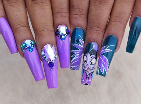 Yzma Disney Nails, Emperors New Groove Nails, Yzma Costume, Disney Villain Nails, Disneyland Nails, Nails Disney, Nailinspo Nailart, Cartoon Nails, Disney Bracelet