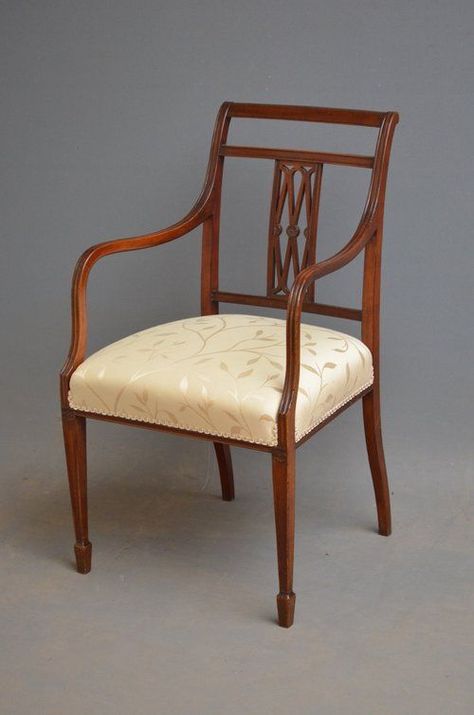 Attractive Edwardian Carver Chair in Mahogany - Armchair. Circa 1900 Edwardian Chair, Carver Chair, Oak Armchair, Antique Chairs, Dream Board, Arm Chair, Chair Design, Antique Furniture, Limited Editions