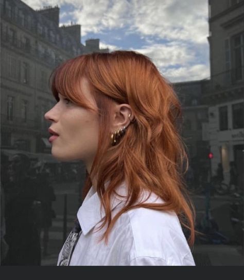 Choppy Copper Hair, Shaggy Hair Shoulder Length, Shag Haircut Red Hair, Copper Hair Mullet, Ginger Shaggy Hair, Redhead Shag Haircut, Shag Red Hair, Copper Hair With Fringe, Ginger Shag Haircut