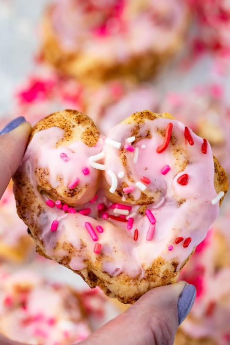 Heart Shaped Cinnamon Rolls - Crazy for Crust Shaped Cinnamon Rolls, Heart Shaped Cinnamon Rolls, Pillsbury Cinnamon Rolls, Crazy For Crust, Cinnamon Rolls Easy, Easy Cinnamon, Dessert Salads, Silicone Baking Mat, Baking Mat