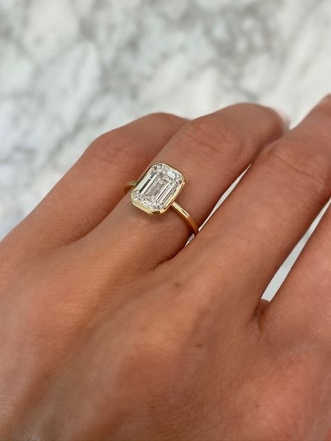 Flush Fit Engagement Ring, Square Art Deco Engagement Ring, Low Setting Emerald Engagement Ring, Organic Looking Engagement Rings, Flush Ring Setting, Minimal Vintage Engagement Ring, Embossed Engagement Ring, Prongless Engagement Ring, Bevel Emerald Diamond Ring