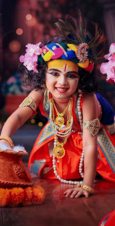 Fancy Dress Competition Ideas For Boys, Krishna Outfit, Boat Neck Blouse Pattern, Krishna Photoshoot, Krishna Pic, Fancy Dress Costumes Kids, Competitions For Kids, Fancy Dress Competition, White Doodle