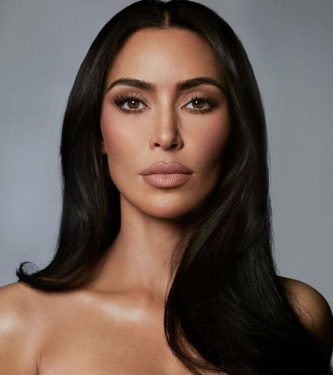 Kim Kardashian Makeup Looks, Kim K Makeup, Estilo Khloe Kardashian, Kim Makeup, Kardashian Makeup, Kardashian Beauty, Kim Kardashian Makeup, Kim Kardashian Hair, Kkw Beauty