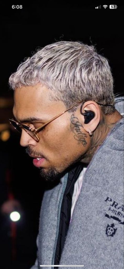 Chris Brown Hair Color, Chris Brown Haircut, Chris Brown Curly Hair, Chris Brown Dyed Hair, Chris Brown Hairstyles, Chris Brown Blonde Hair, Chris Brown Side Profile, Chris Brown Hair, Chris Brown Wallpaper