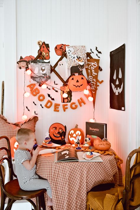 Kids Halloween Table Cozy White Cottage, Halloween Bedroom Decor, Hanging Scarves, Halloween Bedroom, Liz Marie, Liz Marie Blog, Halloween Books, Halloween Haunted Houses, Halloween Items