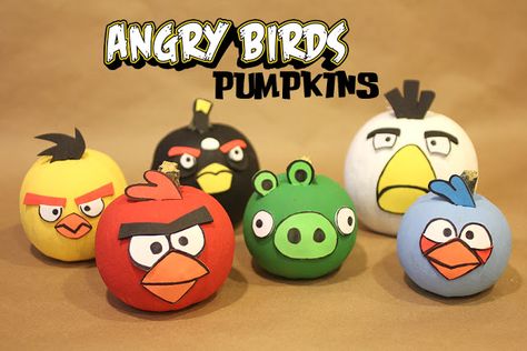 Angry Birds Pumpkins - Repeat Crafter Me Angry Birds Pumpkin, Book Character Pumpkins, Character Pumpkins, Bird Coasters, Pumpkin Books, Pumpkin Decorating Contest, Painting Pumpkins, Angry Birds Party, Repeat Crafter Me