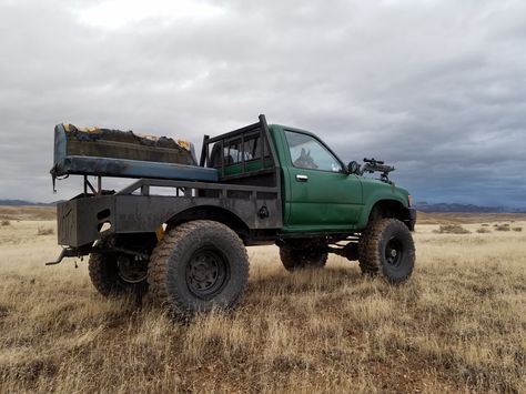 Tacoma Flatbed 4x4, Flatbeds For Pickups, Tacoma X Runner, Tacoma 4x4, Custom Truck Beds, Toyota 4x4, Flat Bed, Toyota Trucks, Toyota Hilux