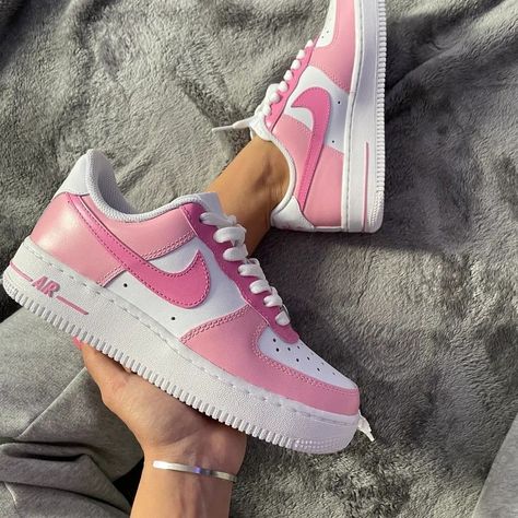 DOUBLE PINK NIKE AF1 Pink Air Force 1, Flowers Anime, Tenis Air Force, Shoe Goals, Air Force One Shoes, Pink Nike Shoes, Air Force Shoes, Nike Shoes Air Force, Air Force 1s