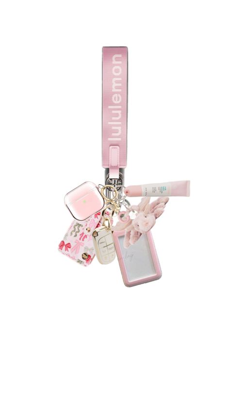 Aesthetic Car Keys, Lulu Keychain, Cute Keychain Ideas, Girly Car Decor, Preppy Keychain, Wristlet Ideas, Keys Ideas, Lululemon Keychain, Car Keychain Ideas