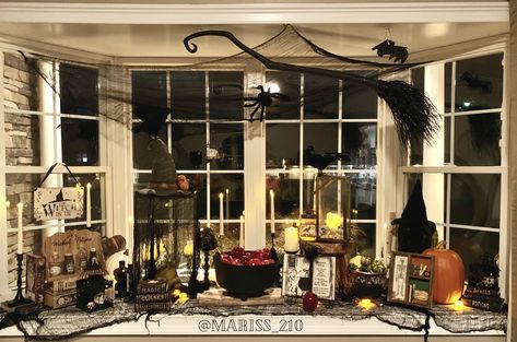 Witches Window Display, Fall Window Display Home, Witch Window Display, Halloween Witch Window Display, Halloween Window Display Home, Halloween Boutique Window Display, Halloween Bay Window Display, Flower Shop Halloween Window Display, Halloween Window Display