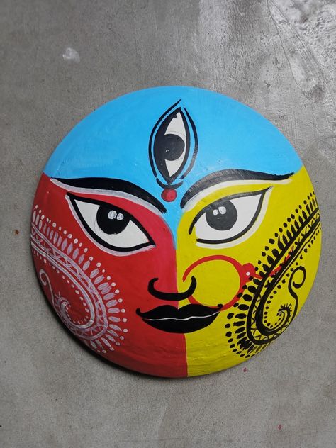 Sora Painting, Coconut Shell Art, Diy Embroidery Flowers, Stone Paintings, Diy Quilling Crafts, Durga Ma, Thali Decoration, Coconut Shell Crafts, Colourful Living Room Decor