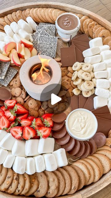 Samantha Bauchmann on Instagram: "COOKIE SMORES BOARD // made with @tatesbakeshop cookies of course! The perfect way to send summer off right and celebrate Labor Day weekend! #smores #labordayweekend #dessertideas #partyfood #charcuterieboard  ITEMS USED: Tate’s Bake Shop Chocolate Chip Cookies Tate’s Bake Shop Salted Caramel Chocolate Chip Cookies Tate’s Bake Shop Snickerdoodle Cookies Tate’s Bake Shop Tiny Tate’s Chocolate Chip Cookies Extra large marshmallows Milk chocolate bars Cookies and cream bars Peanut butter cups bananas apples strawberries Milk chocolate, dark chocolate and white chocolate sauce for dipping" S’more Board, Smore Charcuterie Boards, White Chocolate Smores, Smores Charcuterie Board, Smores Board, Cookie Smores, Samantha Bauchmann, Cookies And Cream Bars, Salted Caramel Chocolate Chip Cookies