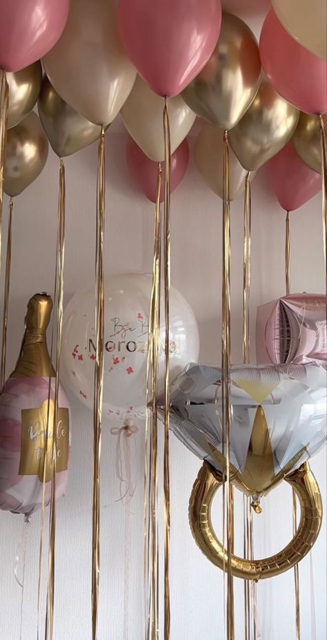 bride bridalshowerideas bridalshowerdecorations bridalshowerthemes Bride Room Decoration, Bachelorette Party Photo, Balloon Ceiling, Bride To Be Balloons, Brides Room, Bridal Shower Balloons, Shower Balloons, Cute Birthday Ideas, Beautiful Photoshoot Ideas