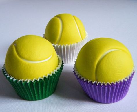 Anyone for tennis? (cupcakes) Tennis Racquet Cake, Tennis Cupcakes, Tennis Ball Crafts, Tennis Birthday Party, Tennis Cake, Tennis Birthday, Tennis Party, Tennis Event, Tennis Balls