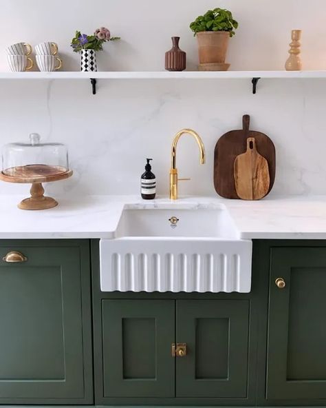 Benjamin Moore Vintage Vogue Dark Green Kitchen Cabinets Vintage Vogue Paint, Vogue Kitchen, Benjamin Moore Green, Benjamin Moore Kitchen, Dark Green Kitchen, Lake House Kitchen, Green Kitchen Cabinets, Cabinet Paint Colors, Green Furniture