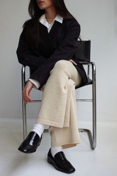 Blazer and button down outfit with knitted trousers and square toes loafers. effortless chic aesthetic. Square Loafers, Button Down Outfit, Knitted Trousers, Ode To Joy, Loafers Outfit, Chic Aesthetic, Brand Photography, Blazer Outfits, Effortless Chic