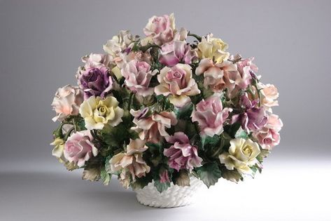 Capodimonte Floral Centerpieces | ... Kenyon, LLC Image 1 LARGE CAPODIMONTE PORCELAIN FLORAL CENTERPIECE Collectable Figurines, Cold Porcelain Tutorial, Wildflower Decor, Basket Centerpieces, Capodimonte Porcelain, Polymer Clay Christmas, Floral Baskets, Floral Centerpiece, Clay Ornaments