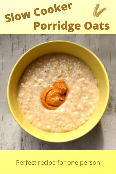 Photo of porridge oats with a dollop of peanut butter Slow Cooker Porridge, Slow Cooker Oats, How To Make Porridge, Oats Overnight, One Person Meals, Hot Breakfast, Porridge Recipes, Porridge Oats, Slow Cookers