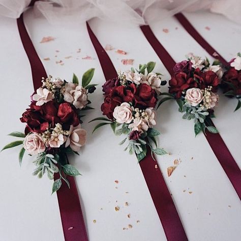 Burgundy flower corsage, Floral wrist corsages, Maroon wrist corsages, Bridesmaids corsages, Weddin Red Purple Wedding, Burgundy Wedding Theme, Wrist Corsages, Bridesmaid Corsage, Red Wedding Flowers, Maroon Wedding, Beige Wedding, Prom Flowers, Flower Corsage