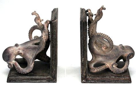 Diy Octopus, Decorative Bookends, Shabby Chick, Octopus Art, Coastal Living Rooms, Hand Painted Stones, Beach Cottage Style, Library Decor, Gothic Decor