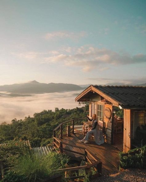 Mountain Cafe, Rainy Cabin In The Woods, Wooden Cabin In Forest, Cabin In Mountains With Snow, Cafe Exterior, Magic Mountain, Reading Spot, Northern Thailand, Drink Menu