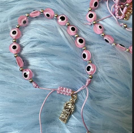 Pink Evil Eye, Bracelet Keychains, Diy Jewlery, Beautiful Bracelets, Jewellery Ideas, Bracelet Ideas, Bracelets Handmade Beaded, Beaded Accessories, Evil Eye Bracelet