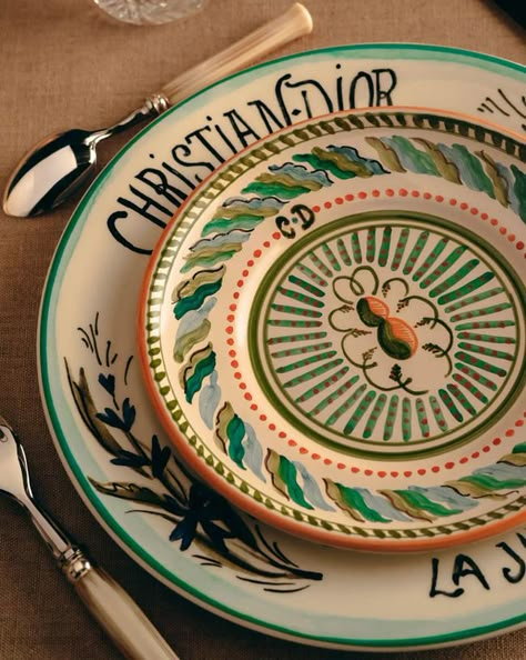 Dior Maison Tarot and Puglia-Inspired Dinnerware - Tom + Lorenzo Italian Plate Design, Italian Plates Ceramic, Italian Plates, Keramik Design, Italian Pottery, Maria Grazia, Ceramics Pottery Art, Southern Italy, Cultural Diversity