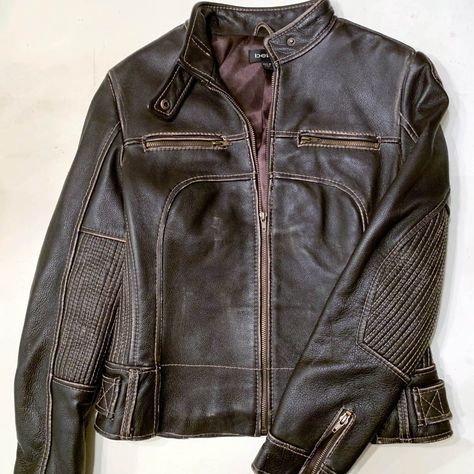 Bebe 100% Genuine Distressed Leather Moto Jacket Size M. Dark Chocolate Brown Genuine Leather, Zip Up, Zipped Sleeves, Snap Side Tabs. Brand New And Never Worn With Tags Removed. Old Leather Jacket Aesthetic, Big Brown Leather Jacket, Brown Motorcycle Jacket, Moto Denim Jacket, Vintage Fall Clothes, Cool Leather Jackets, Hoodie With Leather Jacket, Denim Moto Jacket, Brown Leather Jacket Aesthetic