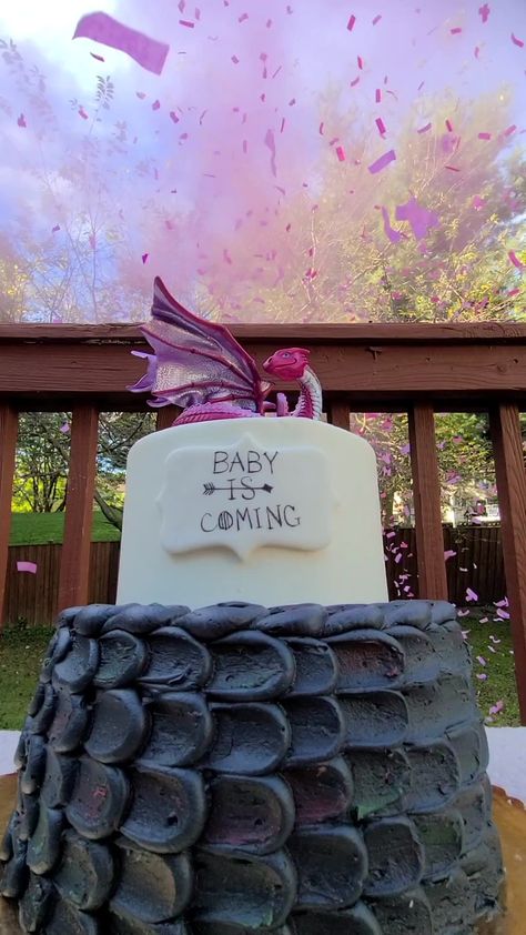 Game of Thrones gender reveal two tier cake #GameofThrones #GenderReveal #ItsAGirl #Cake Its A Girl Announcement, Two Tier Cake, Gender Reveal Cake, Tier Cake, Let's Celebrate, Lets Celebrate, Tiered Cakes, Gender Reveal