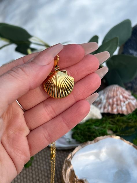 Seashell Locket, Mermaid Locket, I Carry, The Little Prince, Design Inspo, The Ocean, Locket, Sea Shells, Prince