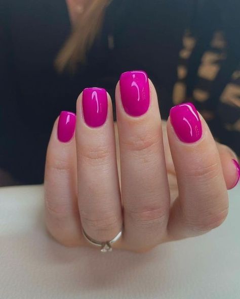 Bring Pink Nails, Fiusha Nails, Cute Solid Color Nails, Pink Gel Nails Ideas, Fucsia Nails, Pink Nails 2023, Square Nails Pink, Solid Nails, Trendy Shades