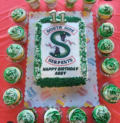 Riverdale Birthday Party Ideas, Riverdale Gifs, Riverdale Poster, Riverdale Betty And Jughead, 14th Birthday Cakes, Cake For Her, Riverdale Betty, Bughead Riverdale, Betty And Jughead