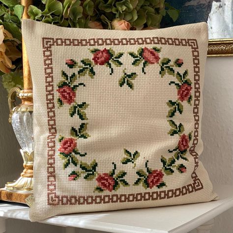 Pink Cross Stitch, Square Fabric, Cross Stitch Pillow, Fabric Pillow, Vintage Cross Stitches, Rose Wreath, White Square, Stitch Embroidery, Fabric Squares