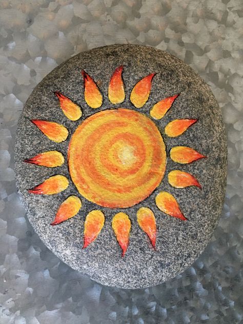 Rock Painting Abstract, Painted Rocks Sun, Rock Painting Sun, Sunrise Painted Rocks, Sunshine Painted Rocks, How To Paint A Sun, Painted Sun, Sun Rock Painting, Sun Painting Acrylic