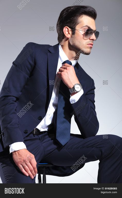 Side View Picture, Billionaire Romance, Sitting Poses, Man Sitting, Romance Series, Futuristic Architecture, Men Looks, Side View, Business Man