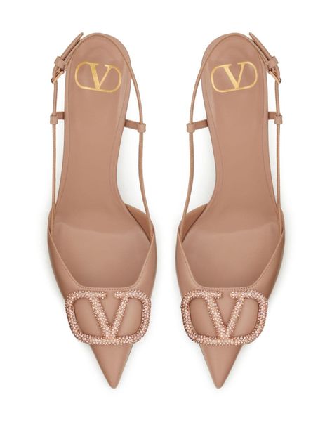 Valentino Garavani VLogo Signature 80mm Leather Pumps - Farfetch Valentino High Heels, Valentino Pumps, Shoes Heels Classy, Zara Heels, Wedding Shoes Bride, Luxury Shoes Women, Beige Heels, Classy Shoes, Chic Shoes