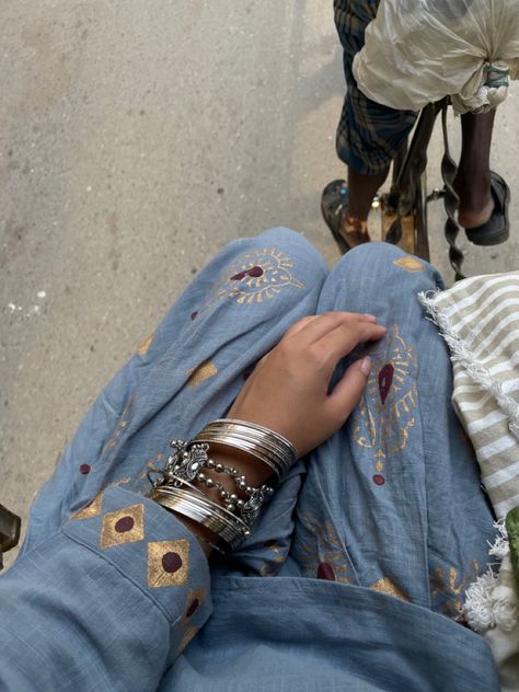 Indian Lifestyle Aesthetic, Laal Ishq, Indian Lifestyle, Desi Aesthetics, Air Force Shoes, Desi Love, Desi Aesthetic, Lifestyle Aesthetic, Desi Girl