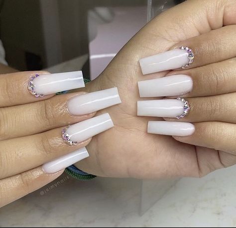 Long White Square Acrylic Nails With Rhinestones, Long White Acrylic Nails With Gems, Rhinestone Simple Nails, White Acrylics With Rhinestones, White Nails With Diamonds, Milky Nails, White Acrylic Nails, Simple Acrylic Nails, Classy Acrylic Nails