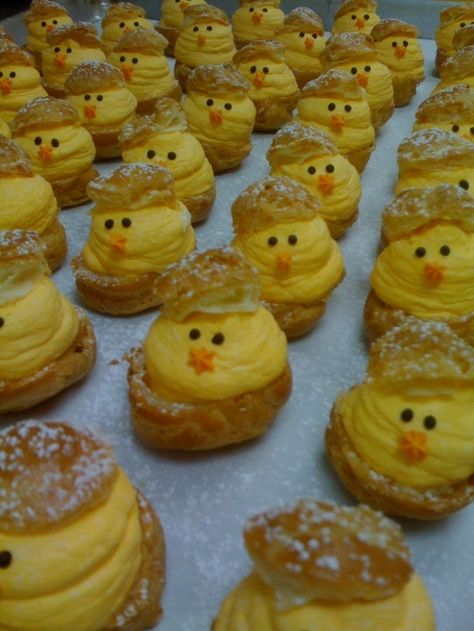 cream puffs Cream Puffs Decoration, Cream Puffs Packaging, Easter Cream Puffs, Bunny Cream Puffs, Cream Puff Ring, Kawaii Cream Puff, Creme Puff, Easter Appetizers, Summer Baking