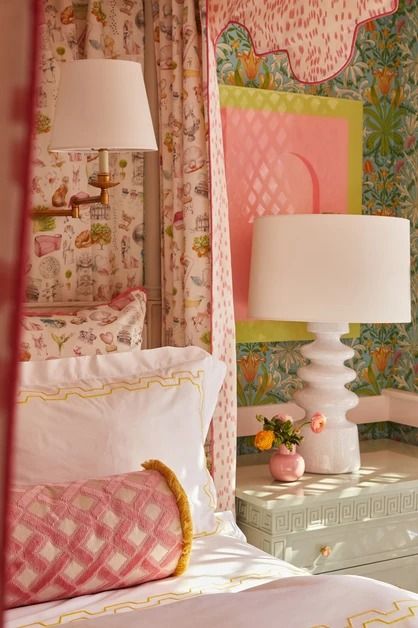 7e5b30_20d44b79772e41a7abcfc87f15feee95~mv2.webp (418×628) Chinoiserie Chic Bedroom, Colordrunk Designs, Hinsdale Illinois, Beach Inspired Bedroom, Bedroom Upgrade, Pink Palace, Kids Bedroom Inspiration, Type Shi, College Room