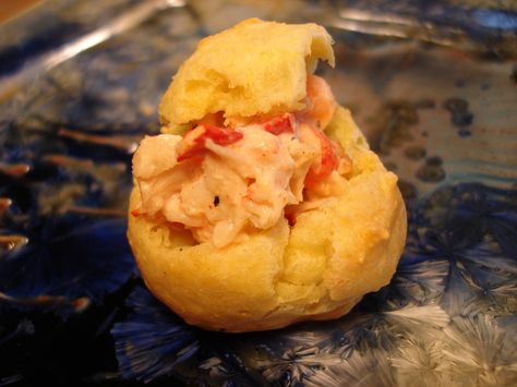 Lobster Cream Puffs Lobster Puffs, Cream Puffs Recipe, Cream Puff Recipe, Crab Shack, Lobster Recipes, Cream Puff, Lobster Roll, Cream Puffs, Sea Food