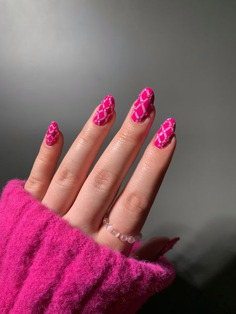 Fun bright pink nails in honour of the new Barbie movie 💗🌸🎀 #barbie #barbiemovie #pink #pinknails #pinknaildesigns #cutenaildesigns #cutenailart #pinknaildesigns #nailpolish #nailinspiration #nailideas Barbie Pink Nails Aesthetic, Barbie Design Nails, Bright Pink Nail Art, Barbie Nail Art Design, Barbie Movie Nails, Barbie Nails Aesthetic, Pink Inspired Nails, Barbie Aesthetic Nails, Fun Gel Nails