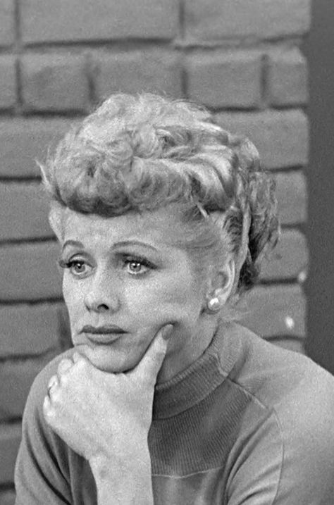 Lucy Ricardo Lucy Ball, Desi Arnaz, Lucille Ball, Love Lucy, Old Tv Shows, I Love Lucy, Reaction Gifs, Classic Tv, Super Funny