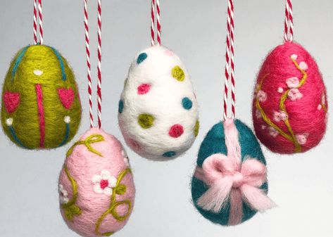 If you haven't tried needle felting then you're missing out! This easy to learn craft uses felt and a needle to shape cute ornaments and decorations. This kit contains everything you need to make 5 gorgeously vibrant felt eggs. We have a fabulous introduction to needle felting if you would like to take a look at that first. Felted Easter Eggs, Needle Felted Easter, Easter Egg Decorations, Easter Egg Decorating Kits, Easter Crafts For Adults, Monthly Crafts, Needle Felting Kits, Learn Crafts, Needle Felting Projects