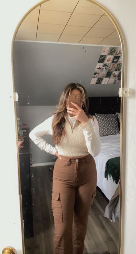 Brown Tones Outfit, White Tan Outfit, Philanthropy Outfits, Monochromatic Brown Outfit, Casual Errands Outfit, Warm Tone Outfits, Beige Jeans Outfit, White Denim Outfit, Birthday Outfit For Teens