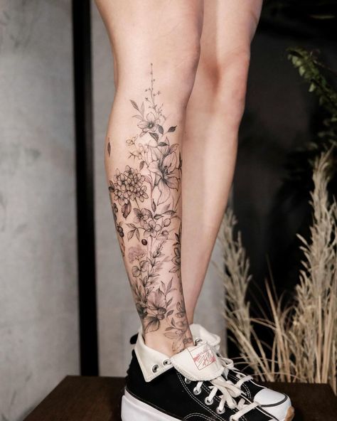 Hello again ♥️ Back with this leg wrap around. Like we took a giant step into a garden . . #floraltattoo #torontotattoo #legtattoo… | Instagram Flower Tattoo On Shin, Calf Shin Tattoo, Half Leg Sleeves For Females Calf, Calf Flower Tattoo, Floral Calf Tattoo, Side Of Calf Tattoo, Shin Tattoos For Women, Women Calves Tattoo, Calves Tattoo